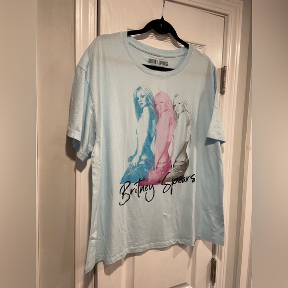 NWT Britney Spears Size L Light Blue Short Sleeve Cotton Tee Shirt Signature Y2K - Picture 6 of 10